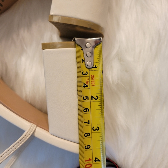 Elegant Cream Strappy Sandals - Picture 6 of 8